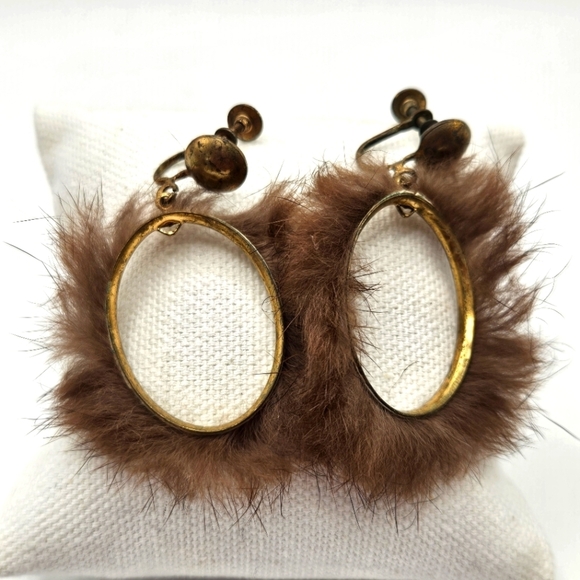 VINTAGE Genuine Mink Fur Bangle Bracelet & Hoop Earrings Set Safety Chain - Picture 7 of 7